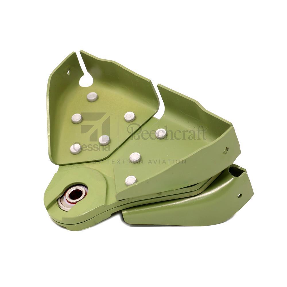 2631047-1|RUDDER HINGE ASSY-CENTER