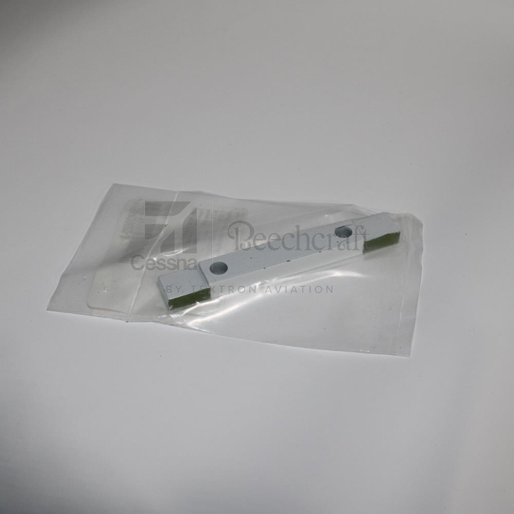 50-820022-3|BAR- NOSE GEAR SLEEVE RETAINE