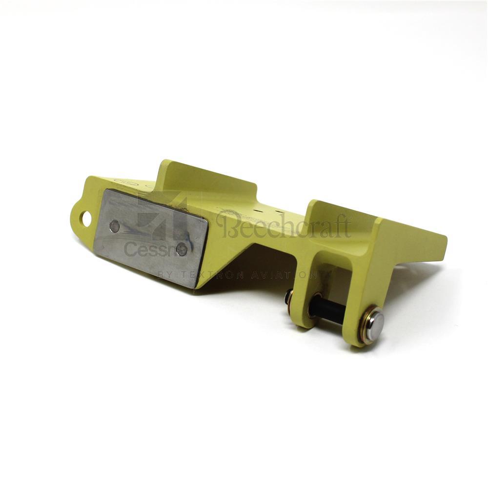 7111331-19|GUST LOCK ASSY - HINGE